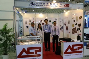 Taitronics YOW WIN stand